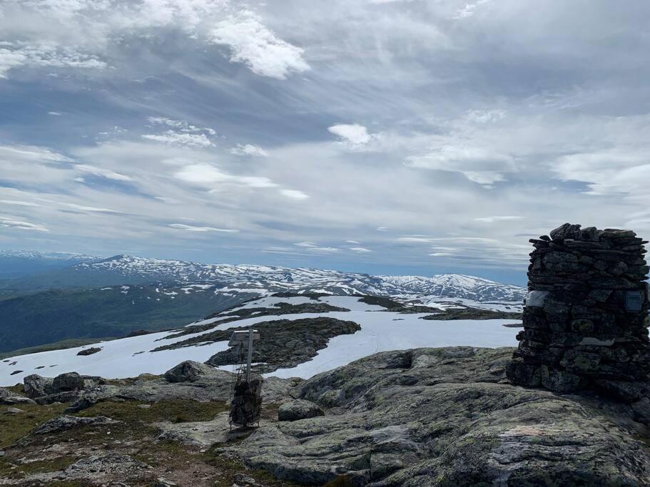Overnatting Pa Helgatun Fjellpensjonat As I Myrkdalen Vossestrand Exterior foto