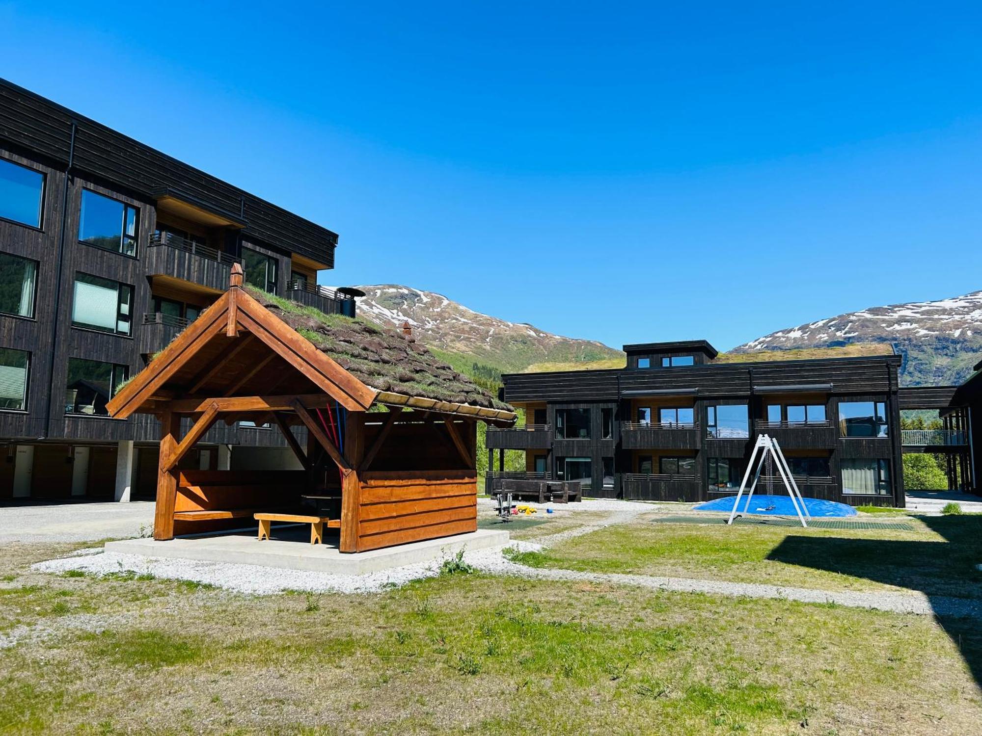 Overnatting Pa Helgatun Fjellpensjonat As I Myrkdalen Vossestrand Exterior foto